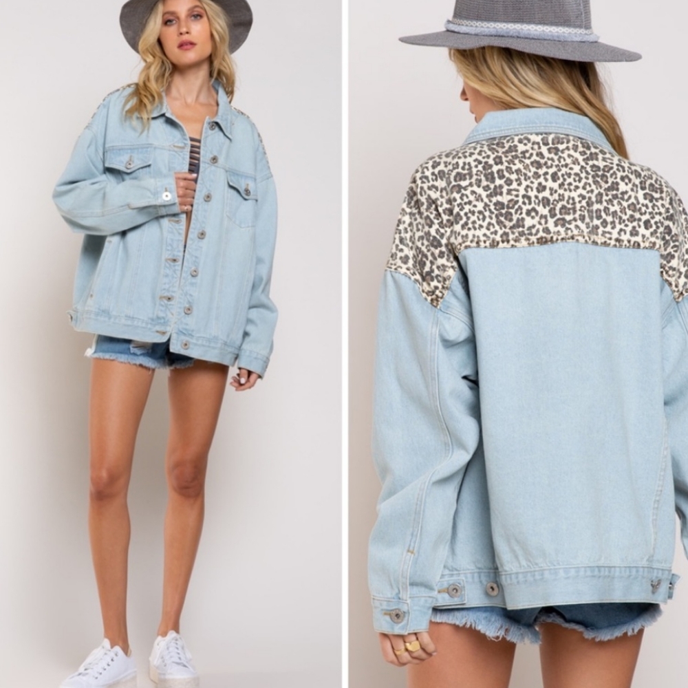 sale⚡POL Raw It's Denim Jacket: light Blue distressed denim,animal print Detail - Picture 1 of 16